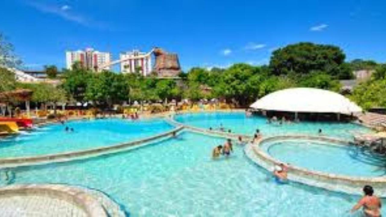 Hotel Piazza Di Roma カルダス・ノバス エクステリア 写真